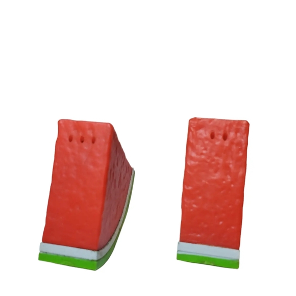 Vintage plastic watermelon Salt And Pepper Shakers - Picture 2 of 3